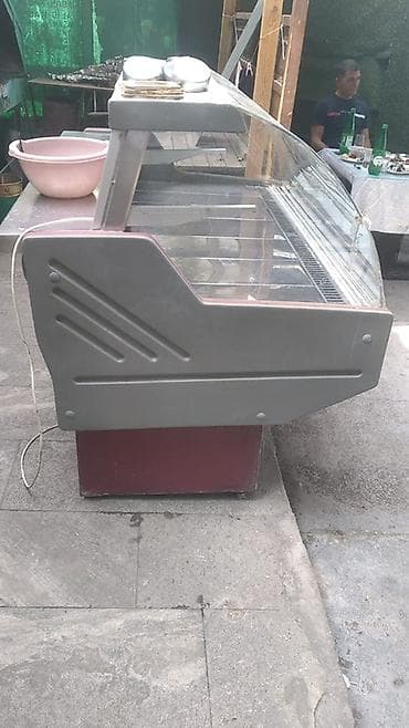 Soyuduculu vitrin – restoran, kafe, mağaza və şirniyyat şöbələri üçün lalafo.az -da Soyuduculu vitrin – restoran, kafe, mağaza və şirniyyat şöbələri üçün