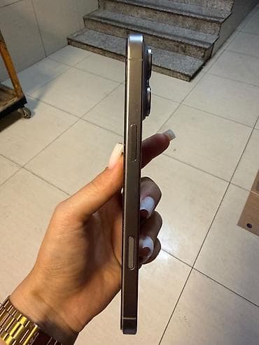 iphona 6 plus: IPhone 16 Pro Max, Space Gray, Simsiz şarj — 6