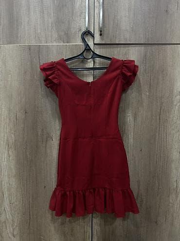 adidas forum: Qırmızı qısa don S ölçü - Model: qolsuz görünümlü, çoxqatlı volanlı — 3