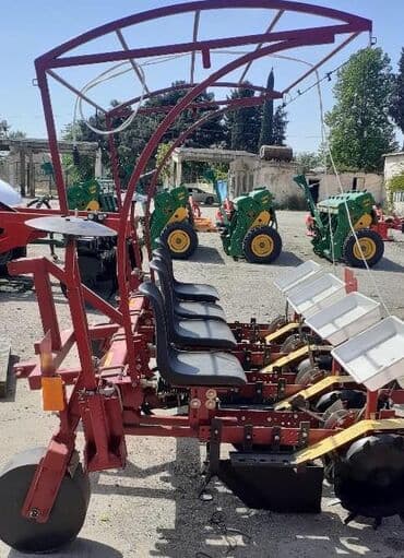 Şitil əkən aqreqat Cərgə sayı	1 – 6 (modelə görə dəyişir) Cərgəarası