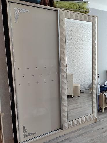 xonca desti: Yataq otağı mebel dəsti. tumbalar daxil. Dolabin ölçüsu 1.60x2.10 — 1