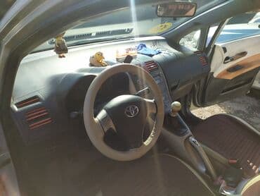 mercedes disk teker type 0 per page 40: Toyota Auris: 1.4 l | 2008 il Hetçbek — 9