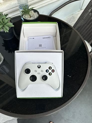 video reqstrator: Məhsul: Xbox Wireless Controller – White Xüsusiyyətlər: - Rəsmi — 2