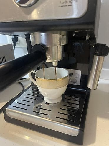 kofe aparatl: Qəhvə maşını Delonghi, Yarımavtomat, Kapuçinator ilə — 3