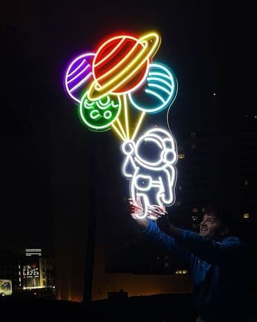 köynək çap: 🔹️Neon işıqlar 🔹️Qabarıq ( işıqlı,işıqsız) hərflər 🔹️Light box — 14
