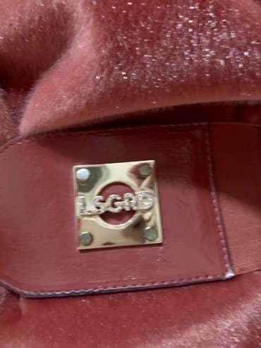 ремонт шуб: Lasagrada firmasinin shubasi . Əla vəziyyətdə. Çox gözəl oturur — 4