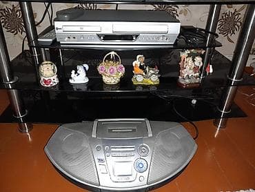 Musiqi mərkəzləri: Panasonic RX-ES32 portativ stereo musiqi mərkəzi Xüsusiyyətlər: - CD — 2