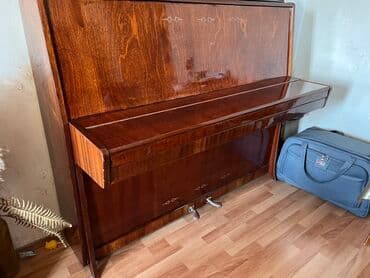 piano şekilleri: Fantaziya pianino – 250 AZN - Şaquli (upright) model - 88 klaviş, 2 — 2