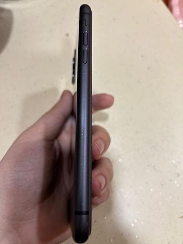 iphone ekranları: IPhone 11, 128 GB, Qara, Face ID — 4