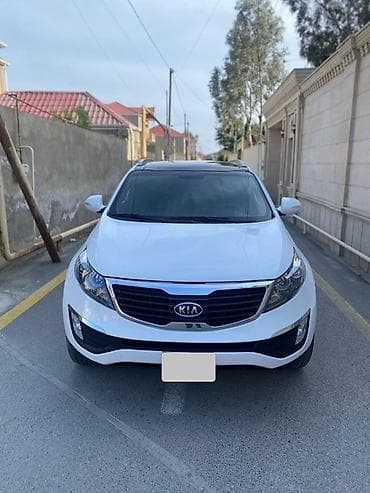 Kia Sportage: 2 l | 2010 il Krossover