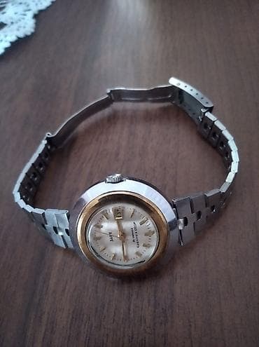 Qol saatı, Zarya, rəng - Qızılı