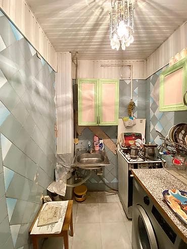 gence emlak instagram: Bakı, Yasamal, 3 otaqlı, Köhnə tikili, m. Elmlər Akademiyası, 80 kv. m — 2