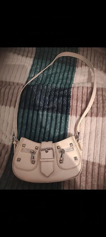 Məhsul: Krem rəngli çiyin çantası - Stil: Mini baguette/çiyin