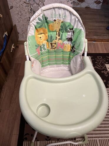 Usaq ucun yemek yeyilen stol satilir. Cox az istifade olunub. Qiymeti