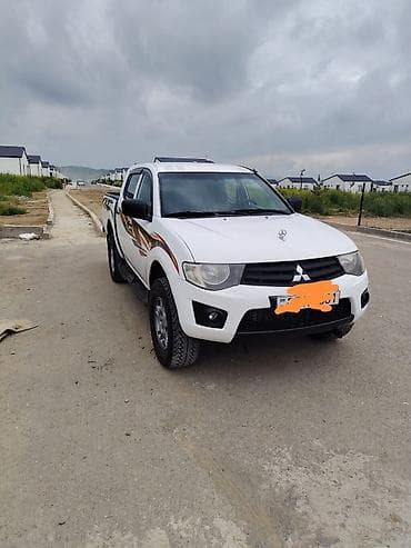 mitsubişi pikap: Mitsubishi L200: 2.5 l | 2013 il 390000 km Pikap — 4