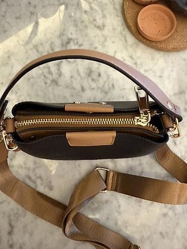 bts çantası: ALDO çanta - Rəng: qara gövdə, karamel/taba detallı - Material — 2