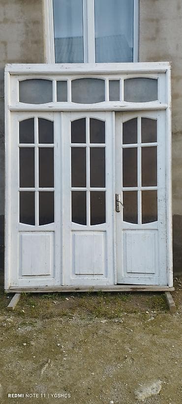 tap az islenmis taxta qapilar: Ağ rəngli taxta giriş qapısı komplekti - İkiyarpaqlı əsas qapı + — 1