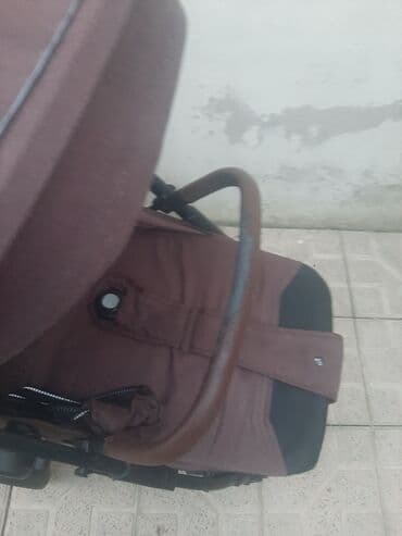 Uşaq arabası – qatlanan işlənmiş .ətraflı votsapda deyə bilərəm