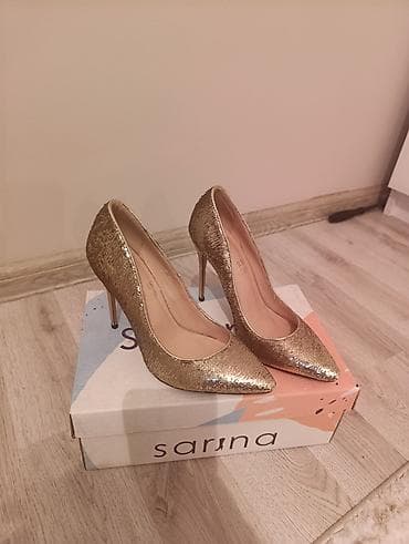 qizi: Qızılı rəngli, parıltılı qadın stilettosu – Paris Bacio brendi Heç — 2