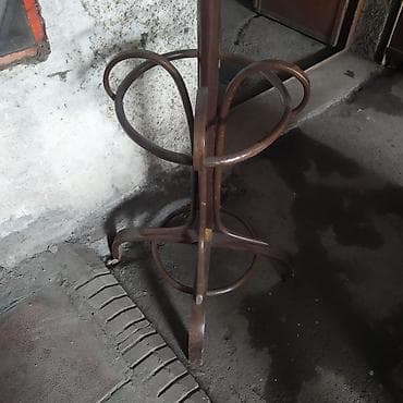 taxta kesen misar: Asılqan paltar askısı (floor-standing) - Material: tam taxta — 5