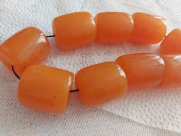 xari bulbul klonu: Kəhraba təsbehi — 2