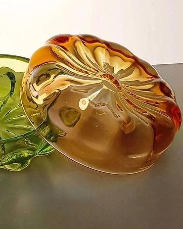 konfet qabı: Konfet və ya meyvə qabı. Rəngli şüşə, 60-70-ci illər, 17 sm, ideal — 3