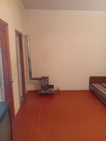 otaq icarə: 1 otaqlı həyət evi – daxili həyəti və ayrı girişli Xüsusiyyətlər: - — 10