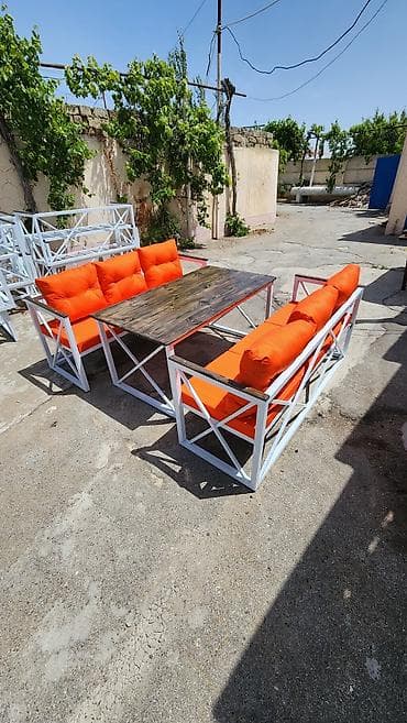 bağ ucun: Dördbucaq masa, Açılmayan, Skameykalar ilə, Metal — 7