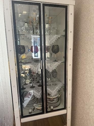 vitrin şüşə: Şüşəli dolab vitrini — 3