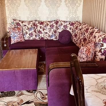 Bənövşəyi rəngdə L formalı künc divan dəsti - Parça: yumşaq məxməri