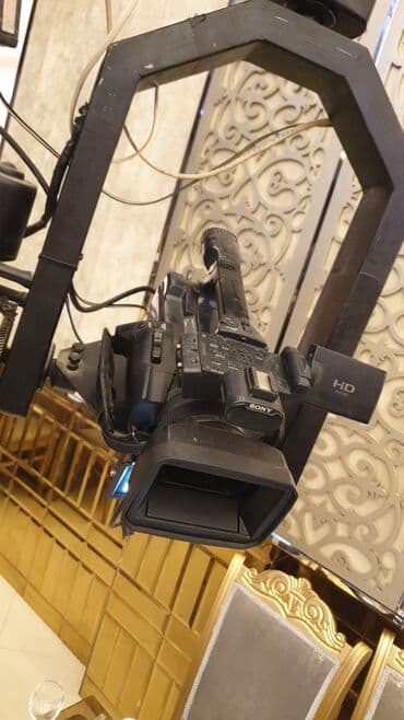 3 kameralı videoregistrator: Gorduyunuz kimidir hal hazida isleyir kiranin usdunde baterkasiz — 1