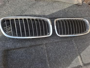 BMW F30 radiator barmaqliqlari. Ela veziyyetdedir. Hecbir problemli