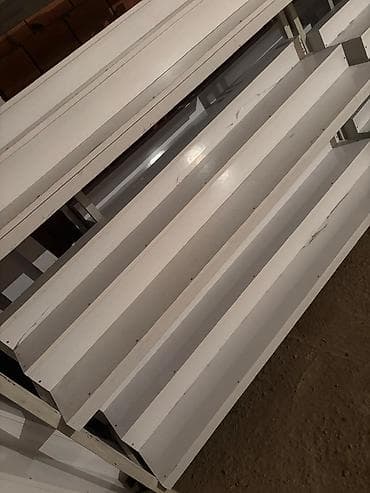 Mağaza avadanlığı: Mağaza üçün metal vitrin rəfləri - Material: möhkəm metal karkas, ağ — 4