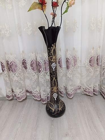 bagema güldan: Bir vaza, Keramika — 8