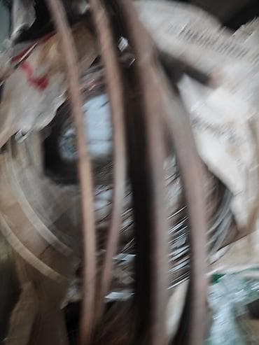 moydadir satilir: Metall lentə və məftil dəstəsi Tərkib: latun mis her cur meftiller — 5