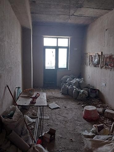 təcili satilir: 4 otaqlı, Yeni tikili, 117 kv. m — 3