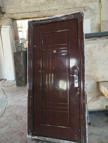 resotka qapilar: Metall giriş qapısı - Material: polad/metal konstruksiya - Rəng: tünd — 1