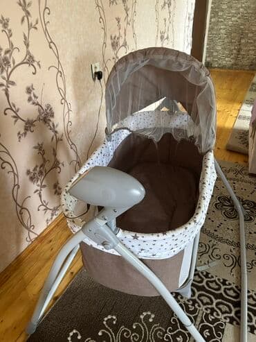 as qazanlari: Oğlan və qız üçün, Dördbucaq, Beşik, Dəst ilə, Yellənmə mexanizm ilə — 4