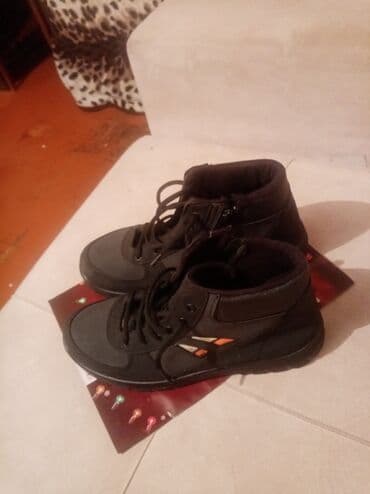 qiz ucun botlar: Ботинки для мальчика почти новые одевали 3 раза 40 раз — 3