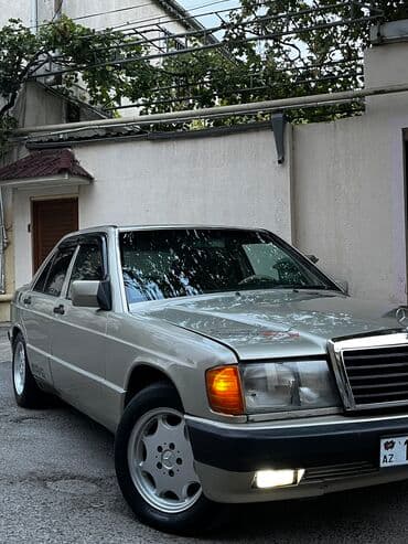 turbo az c class: Mercedes-Benz 190: 2 l | 1991 il Sedan — 18
