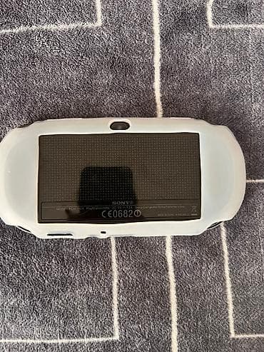 oyun notebookları: PSP Vita Hec problemi yoxdur 8 gb yaddaş 1000 Oyunlar var kabro — 5