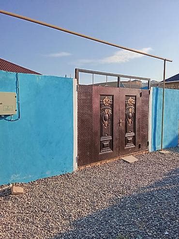yeni günesli: 1 otaqlı həyət evi Xüsusiyyətlər: - Həyətyanı sahə: daş çınqıllı — 1