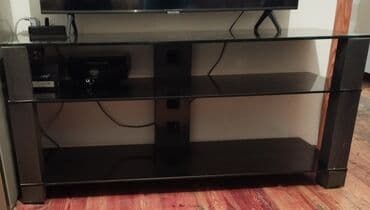 Dolablar: Düz TV altlığı, Polkalı, Şüşəli — 1