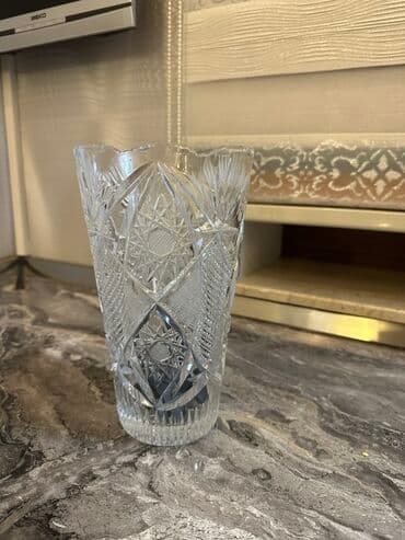 gul buket: Bir vaza, Xrustal — 1