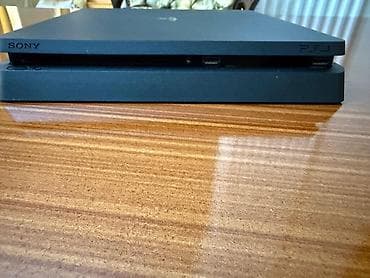 pleystein 4 pro: Sony PlayStation 4 Slim oyun konsolu paketi Tərkib: - PS4 Slim (qara — 9