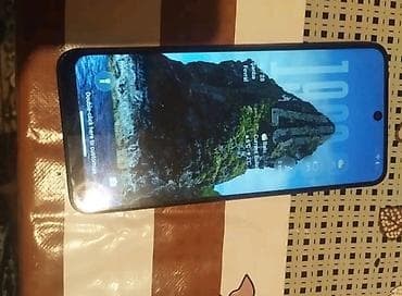 Salam telefonun ekrani deyişilib başqa problemi yoxdur real alıcıya