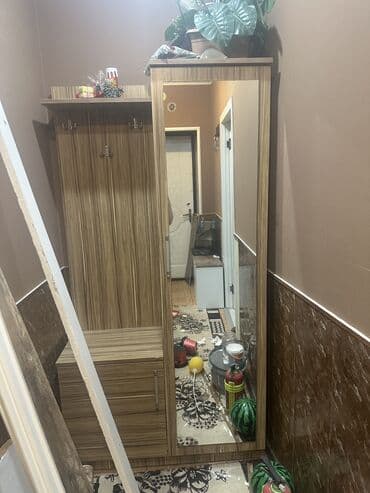 işlənmiş şifoner: İşlənmiş, Açılan, 1 qapı Düz dolab, Dəhliz dolabı — 1