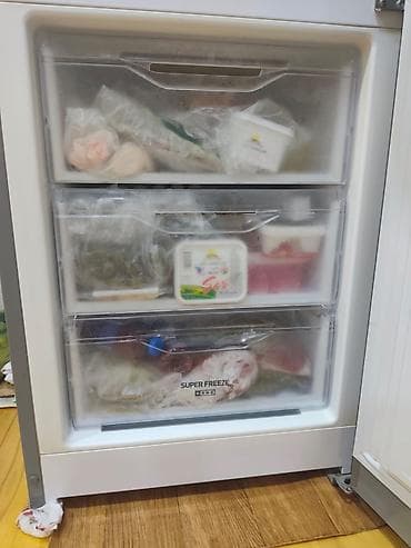 Soyuducu ideal veziyyetdedir.Heç bir problemi yoxdur.Markası