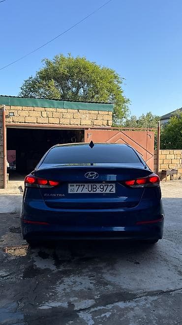 elantra difuzer: Hyundai Elantra: 2 l | 2018 il Sedan — 4