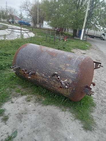 unitaz ve tulpan qiymetleri: Su çəni Çürüyü svarkasi çati ezilmiş yeri yoxdu uzunu 280 sm eni — 2